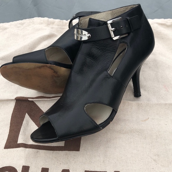 Michael Kors Shoes - Picture 2 of 10